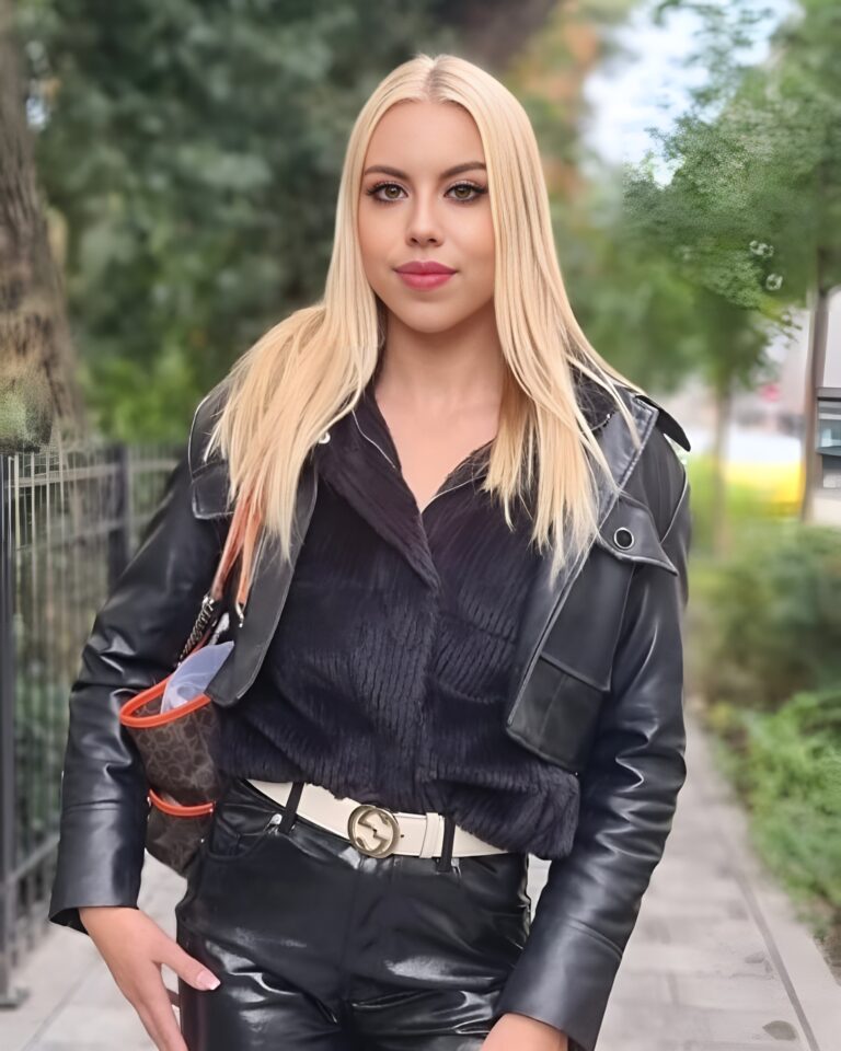 Carolyne Marian