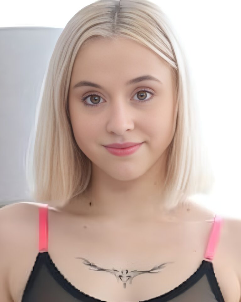 Molly Cute